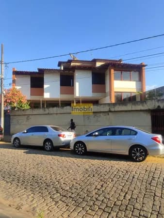 Casa de alto padrão no CENTRO