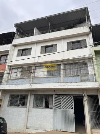 Apartamento com terraço individual na Vila Domingos Lopes