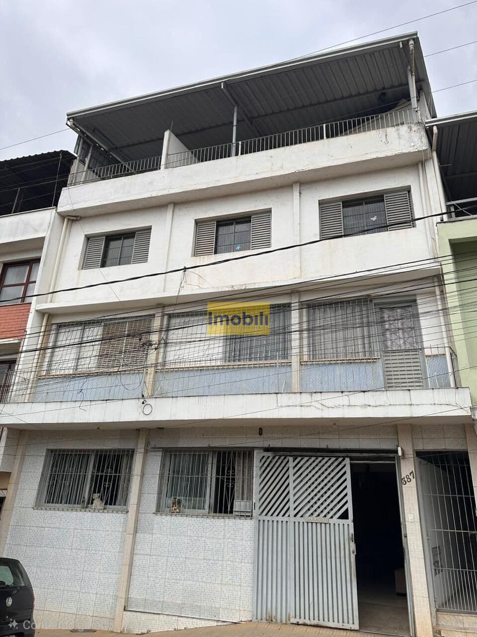 Apartamento com terraço individual na Vila Domingos Lopes