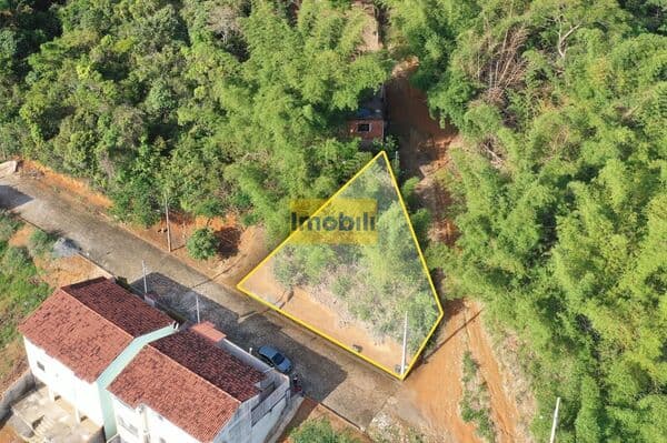Lote/Terreno em Cataguases - Colinas