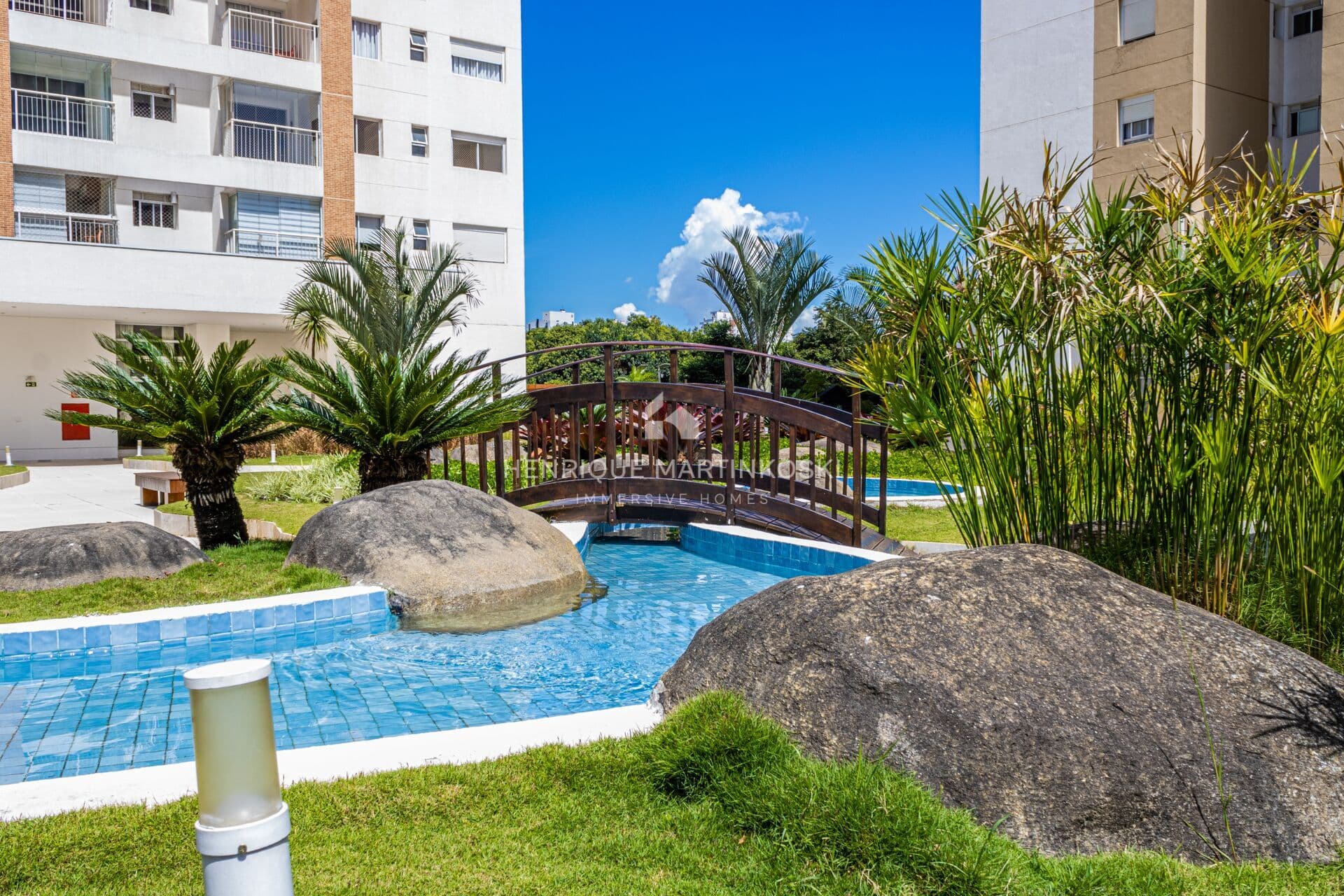 Apartamento a venda de 3 quartos sendo 1 suíte, 113m2, churrasqueira, face Norte, Andar Alto, 2 vagas em condomínio clube