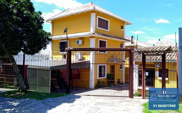 Casa em Condomínio 3 dormitórios, próximo da 3 Perimetral