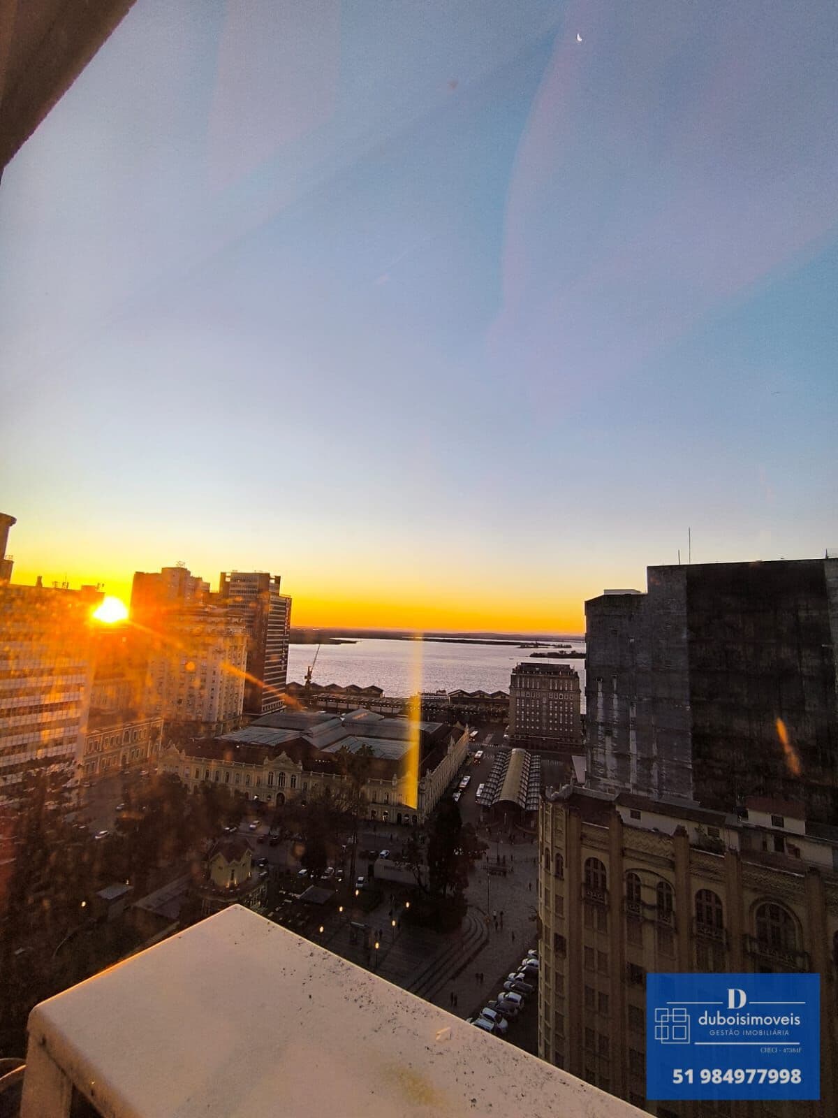 Sala comercial Em edifício em Centro Histórico, Porto Alegre/RS