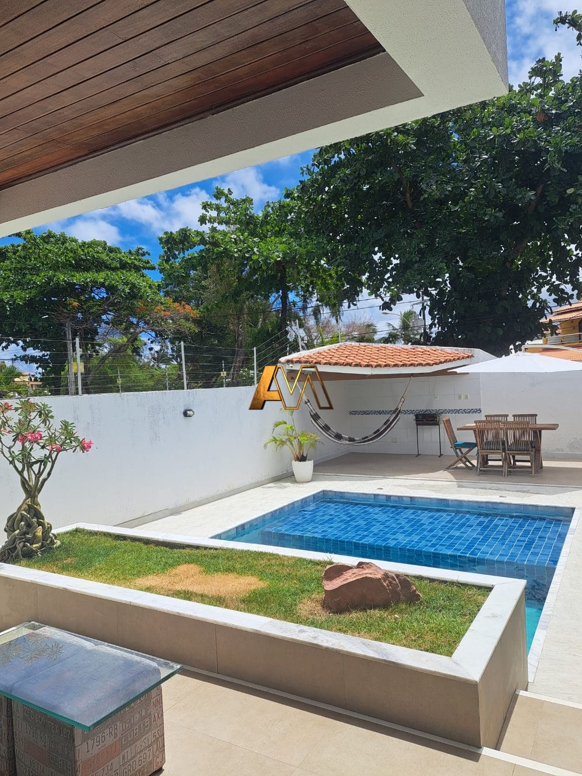 CASA 4/4 SENDO 3 SUÍTES EM VILAS DO ATLÂNTICO