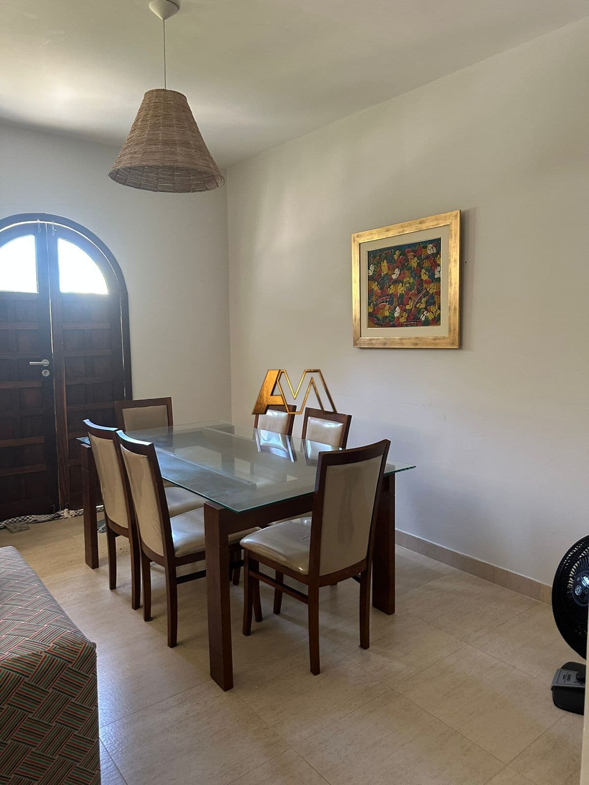 CASA 4/4 SENDO 2 SUÍTES EM GUARAJUBA