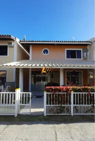 CASA 3/4 COM AREA FRONTAL EM BARRA DE JACUIPE