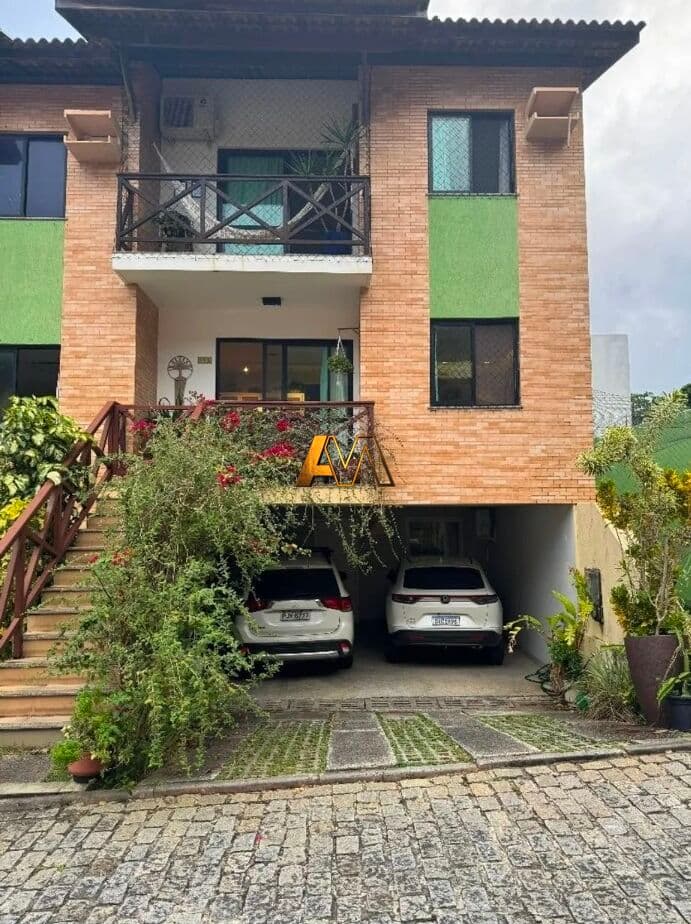 VILLAGE 5/4 SENDO 3 SUITES EM PATAMARES