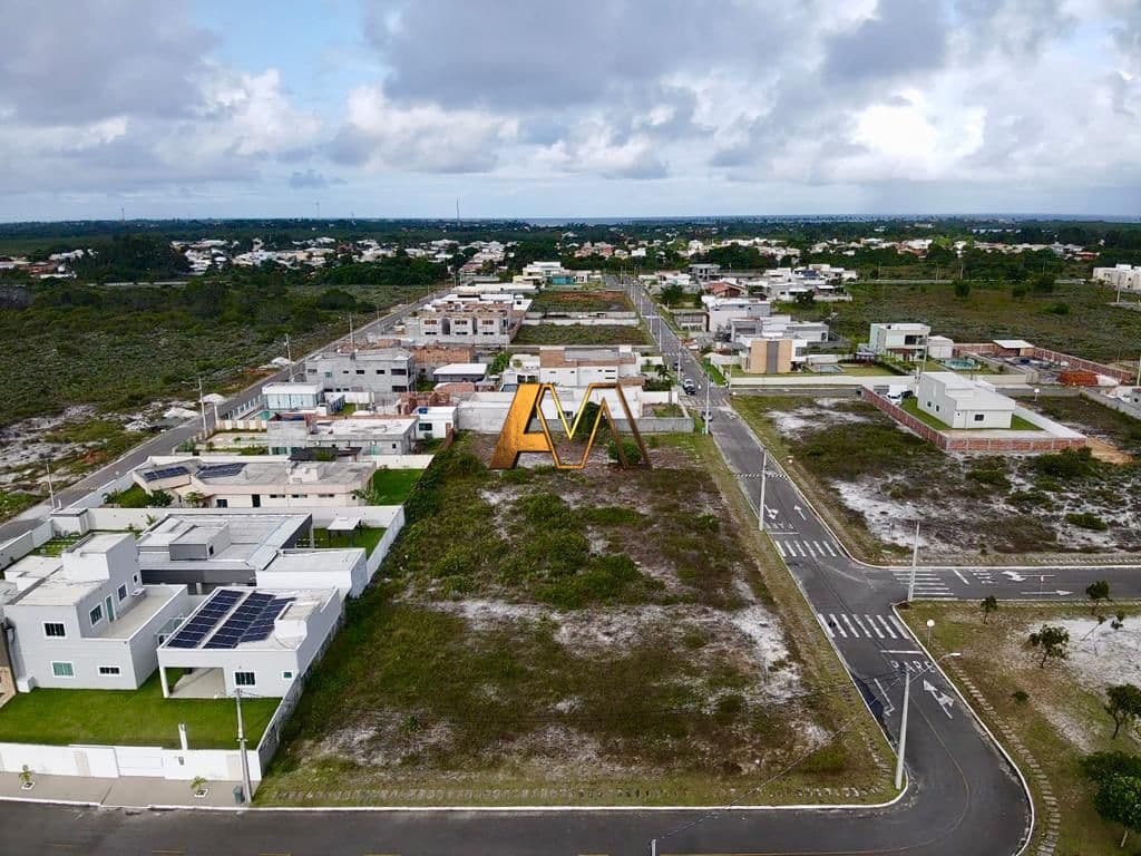 Lote/Terreno em Camaçari - Barra do Jacuípe (Monte Gordo)