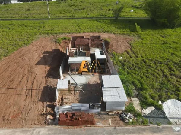 Casa de Condomínio em Camaçari - Parafuso