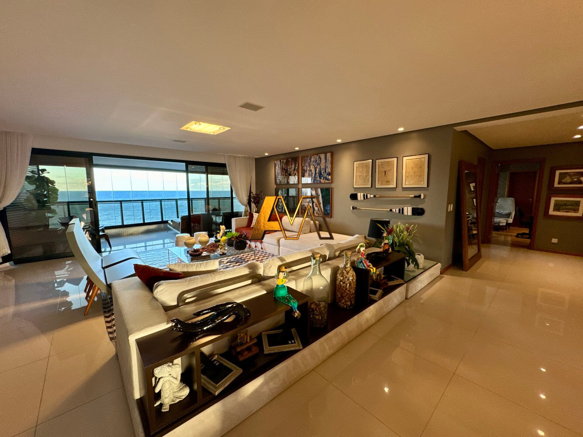 APARTAMENTO 5 SUÍTES NA BARRA