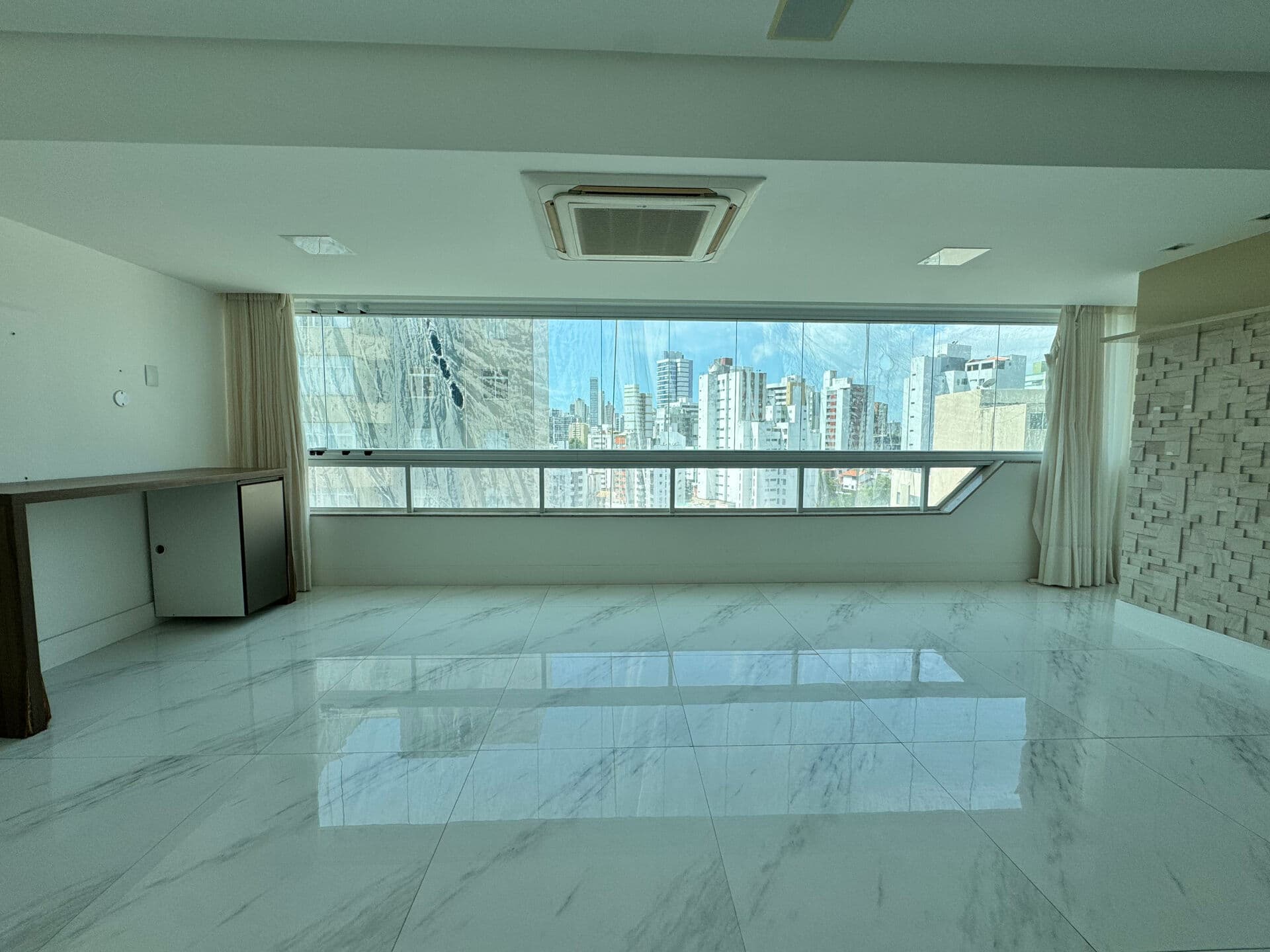 Apartamento em Salvador - Jardim Apipema