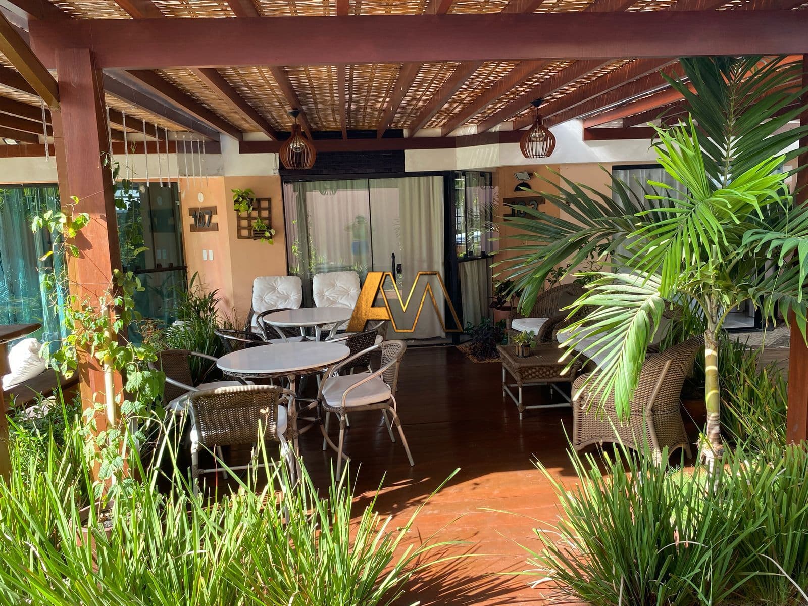 Casa de Condomínio em Salvador - Pituaçu
