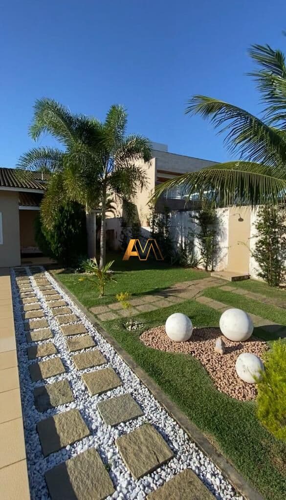 CASA 3 SUÍTES EM JACUÍPE