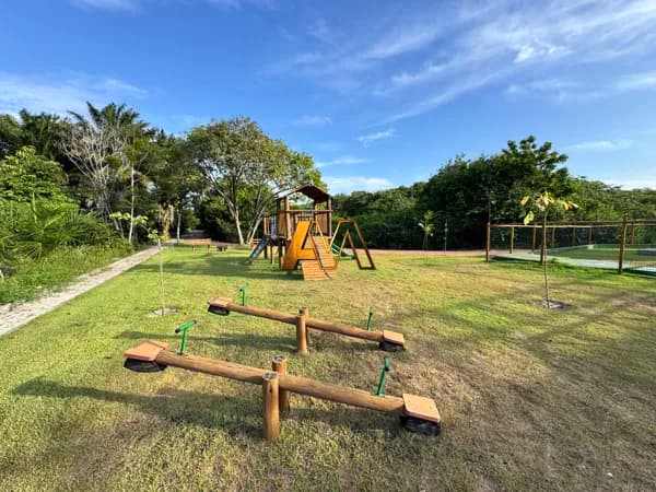 Lote/Terreno em Camaçari - Busca Vida