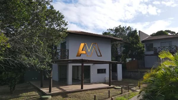 CASA 3/4 COM 2 SUÍTES EM PRAIA DO FORTE