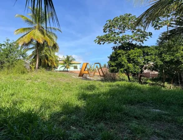 Lote/Terreno em Camaçari - Centro