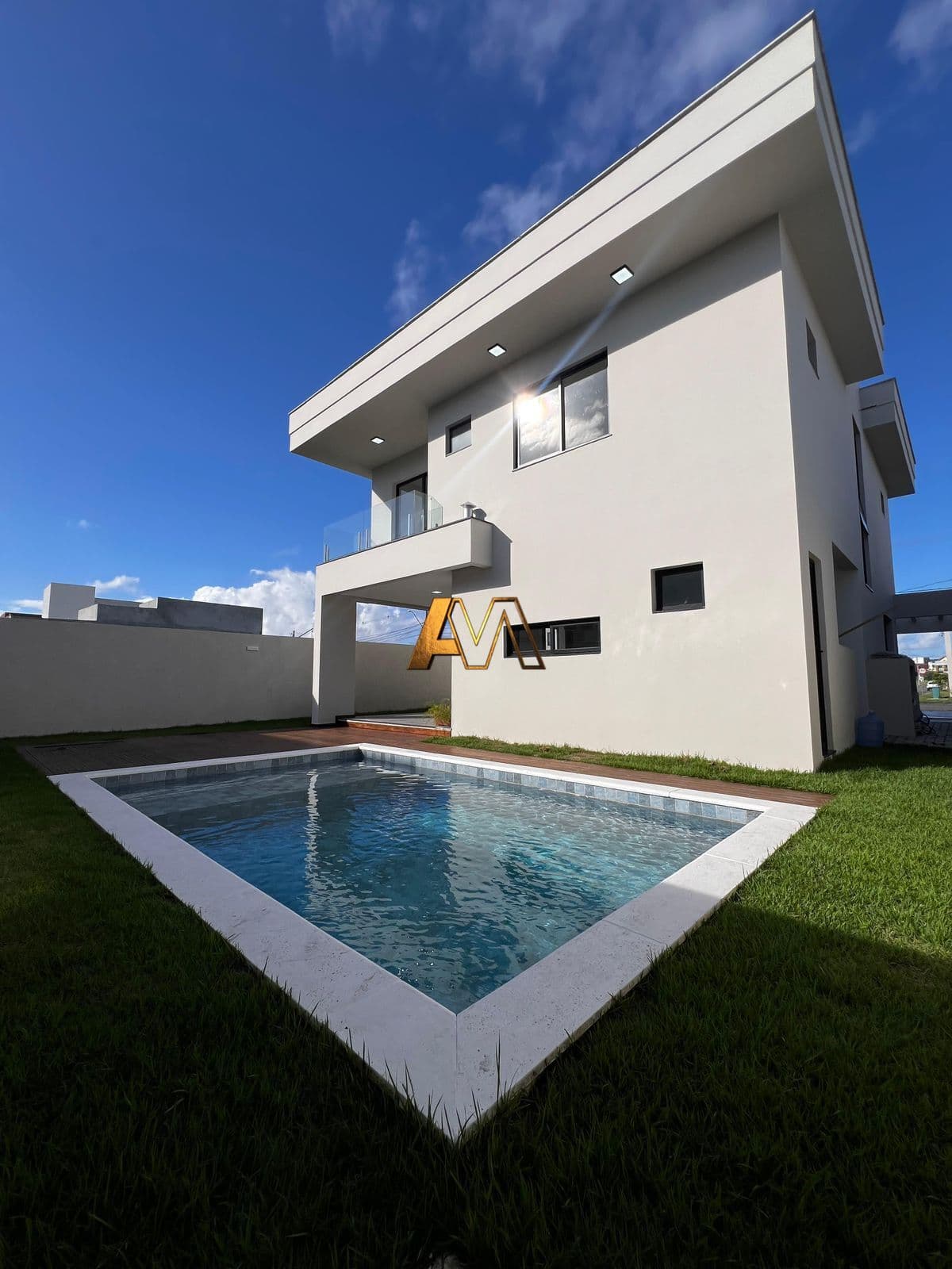 Casa de Condomínio em Camaçari - Jardim Limoeiro