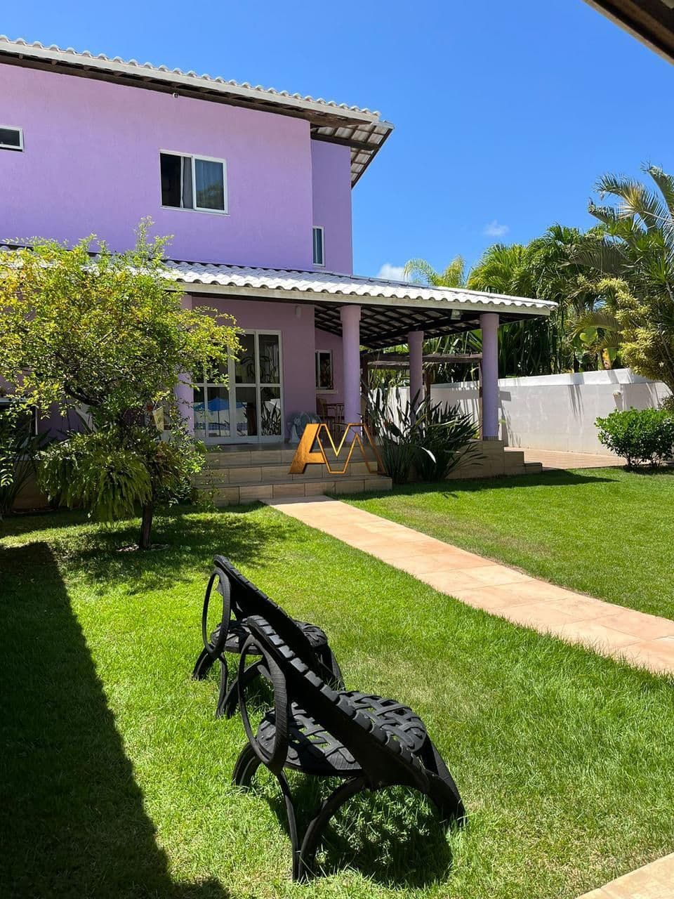 CASA 6/4 SENDO 3 SUÍTES EM BARRA DE JACUÍPE