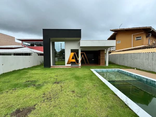 CASA 4/4 SENDO 2 SUÍTES EM JACUIPE