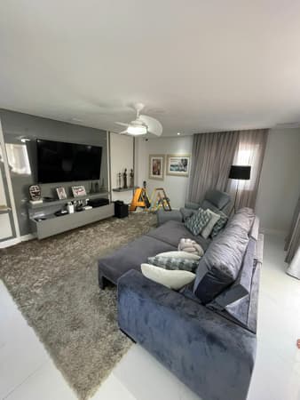 VENDE-SE CASA 5 SUÍTES EM BUSCA VIDA