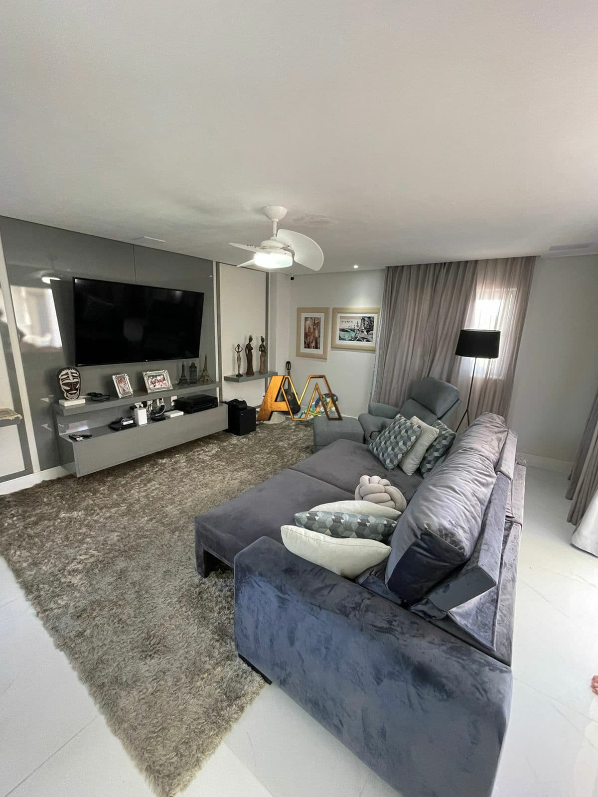 VENDE-SE CASA 5 SUÍTES EM BUSCA VIDA