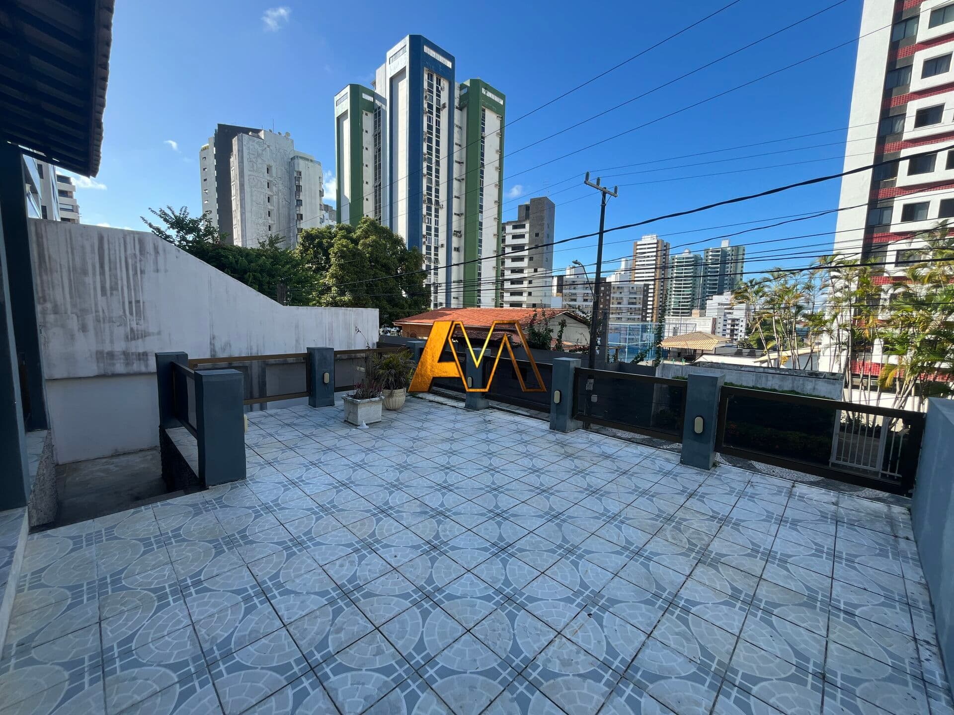 Casa em Salvador - Caminho das Árvores