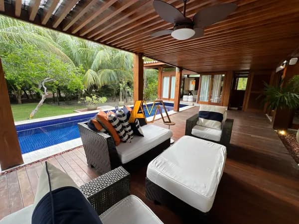 CASA 5 QUARTOS EM PISCINAS NATURAIS | PORTEIRA FECHADA