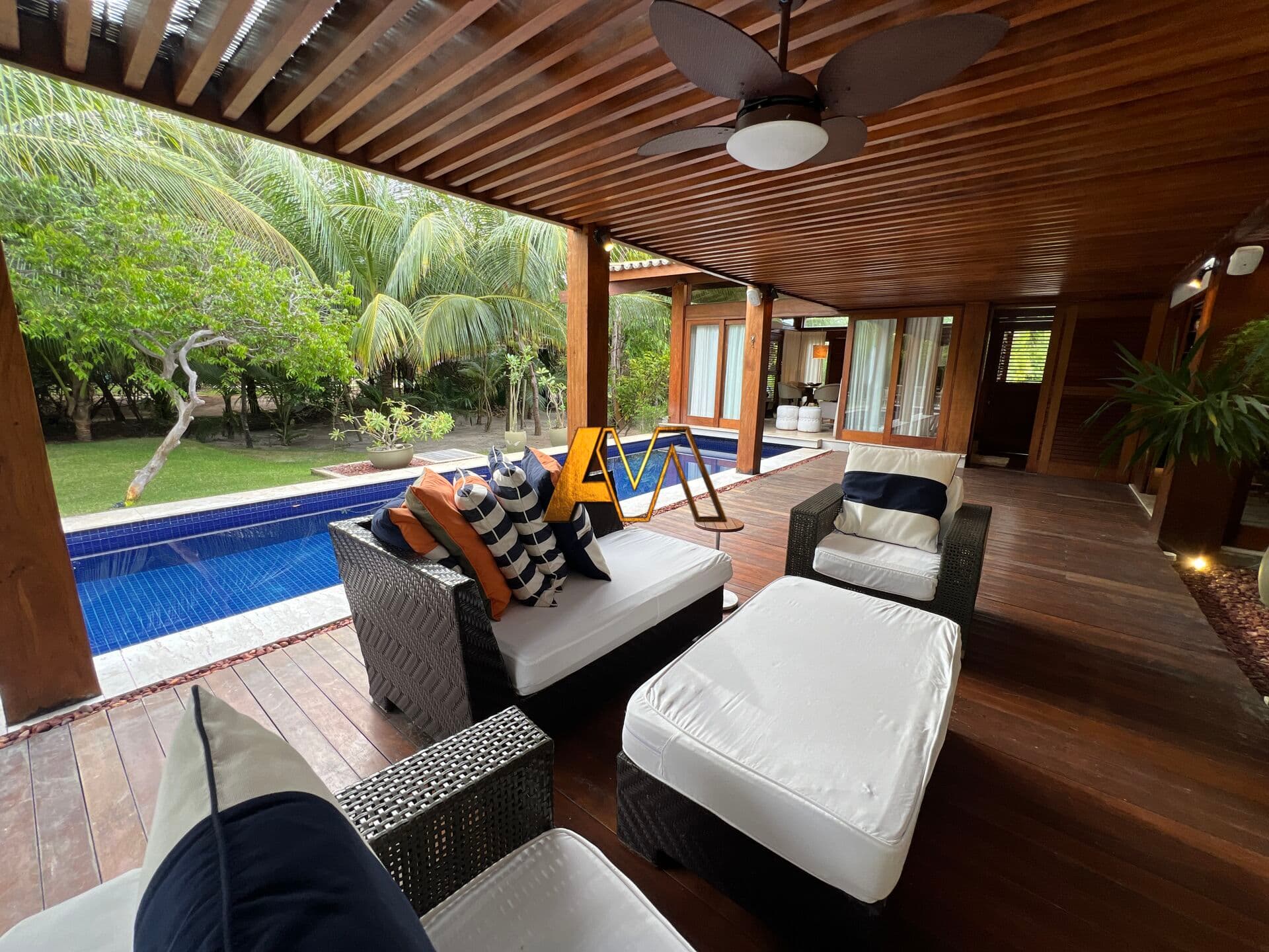 CASA 5 QUARTOS EM PISCINAS NATURAIS | PORTEIRA FECHADA