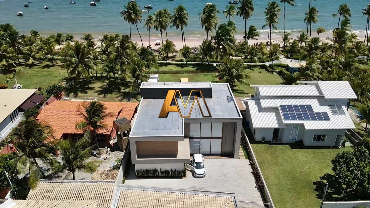CASA 6 SUÍTES EM GUARAJUBA - FRENTE MAR (PORTEIRA FECHADA)