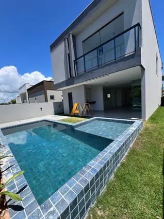 CASA 4 SUÍTES EM CATU DE ABRANTES