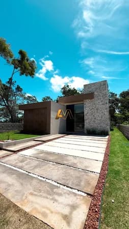 Casa de Condomínio em Camaçari - ABRANTE