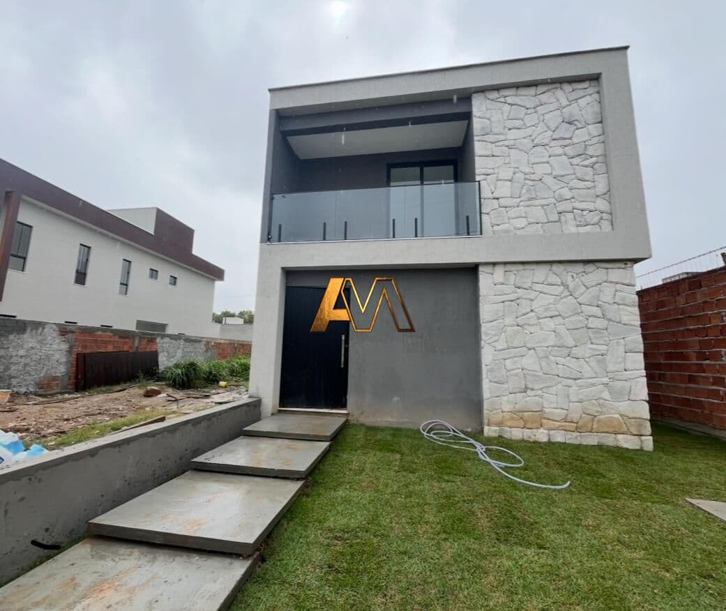 Casa em Camaçari - Abrantes