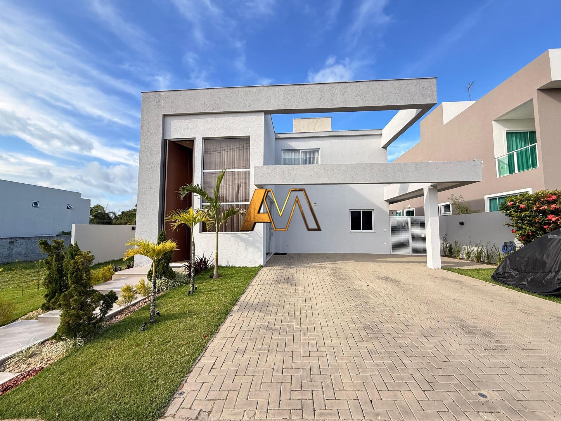 CASA DE ALTO LUXO COM 4 SUÍTES NO ALPHAVILLE LITORAL NORTE I