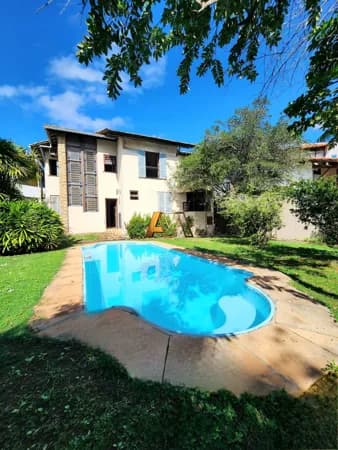 CASA 5/4 COM 2 SUÍTES EM PIATÃ
