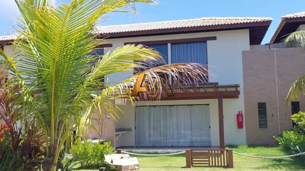 Casa de Condomínio em Mata de São João - IMBASSAÍ