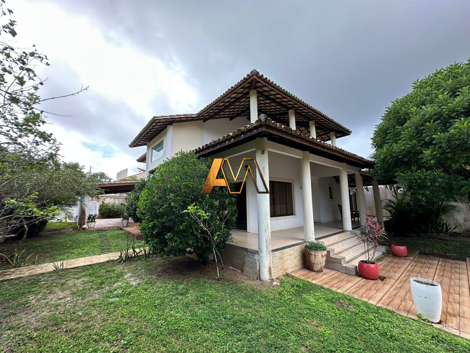 Casa de Condomínio em Camaçari - Busca Vida (Abrantes)