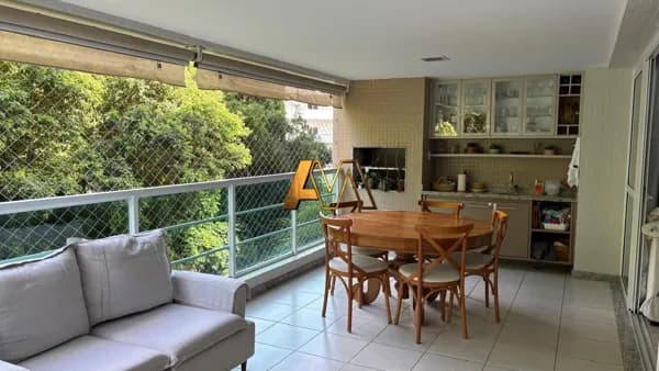 APARTAMENTO DE 4 QUARTOS 1 SUÍTE NA BARRA