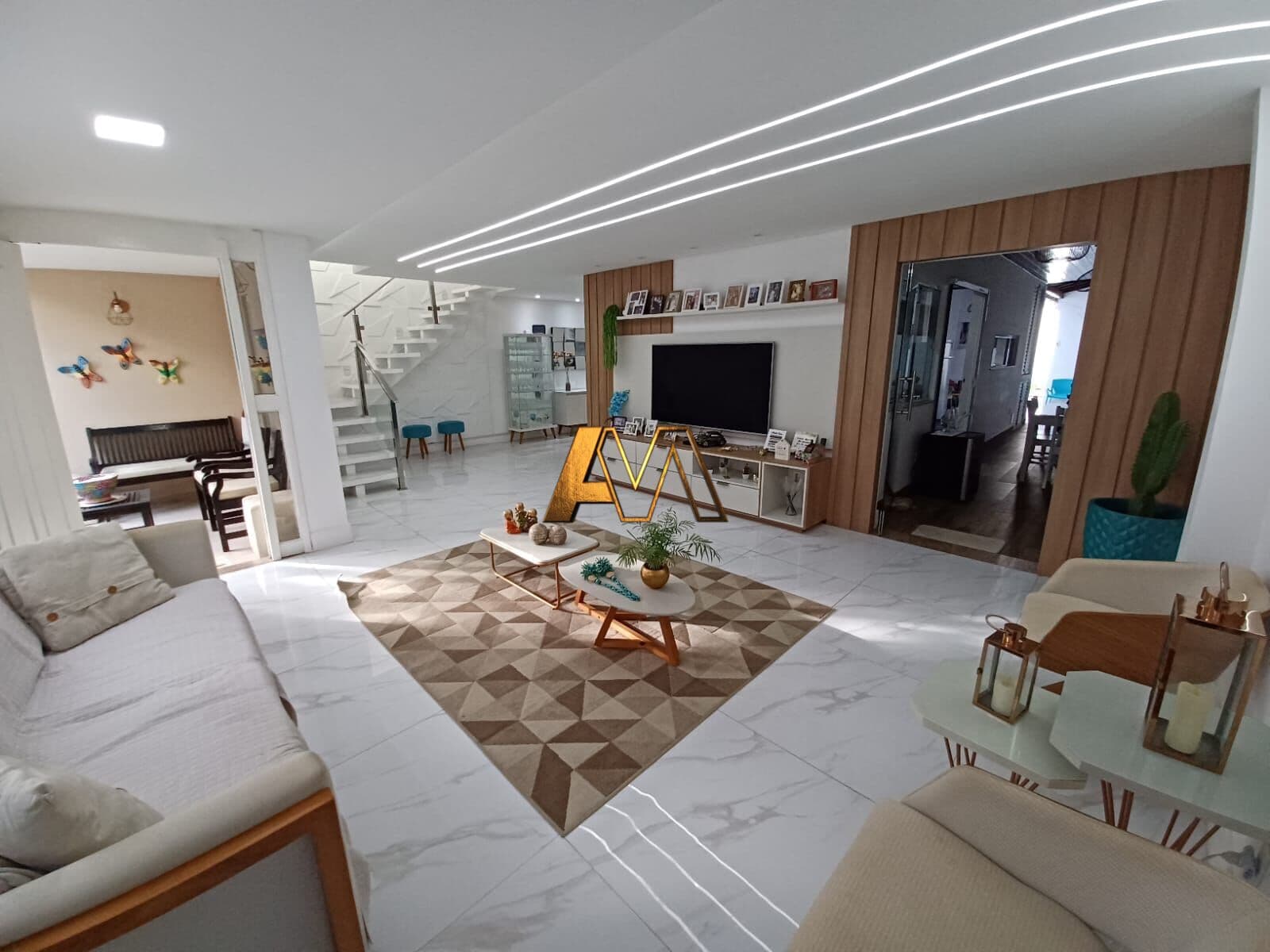 CASA 5 QUARTOS SENDO 4 SUÍTES EM STELLA MARES