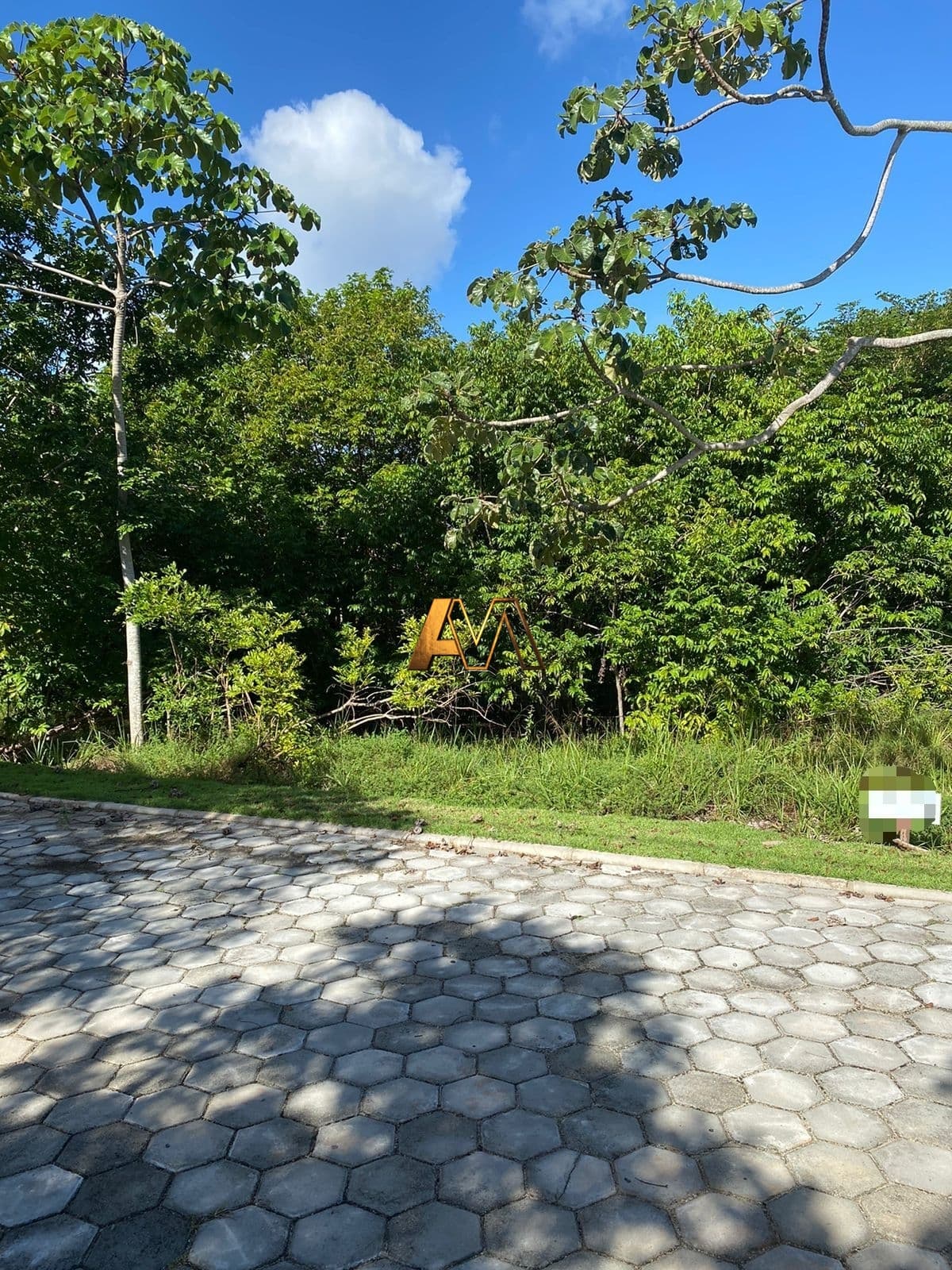 Lote/Terreno em Camaçari - Guarajuba (Monte Gordo)