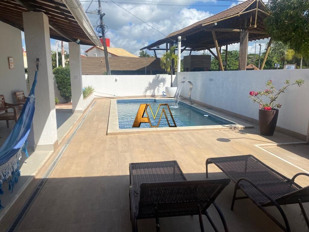 CASA 5 SUÍTES EM CONDOMÍNIO DE LUXO EM GUARAJUBA