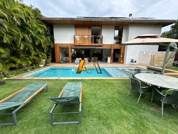 CASA ALTO PADRÃO 5 SUÍTES PISCINA PRIVATIVA EM PRAIA DO FORTE