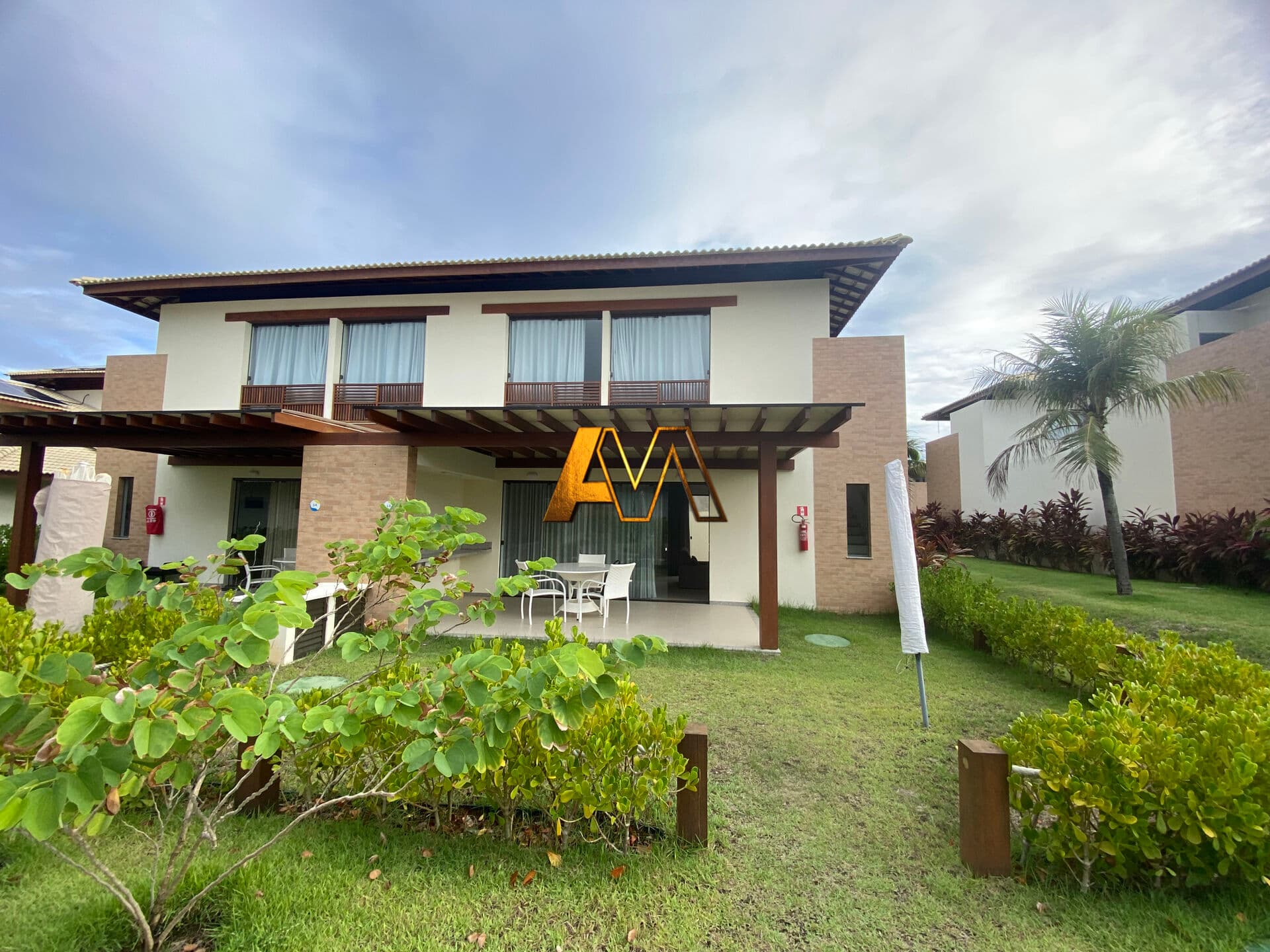 Casa de Condomínio em Mata de São João - IMBASSAÍ