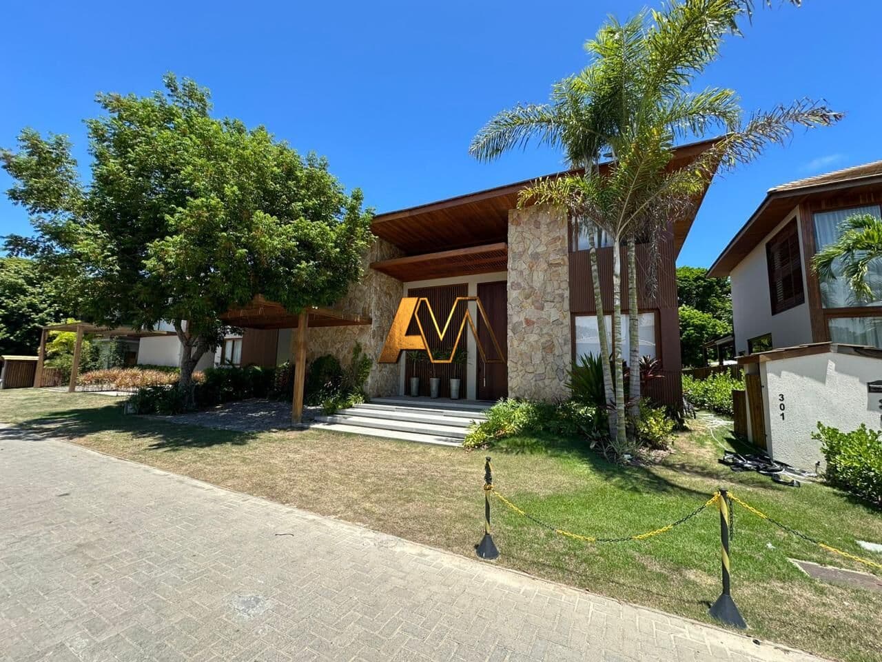 Casa de Condomínio em Mata de São João - Praia do Forte