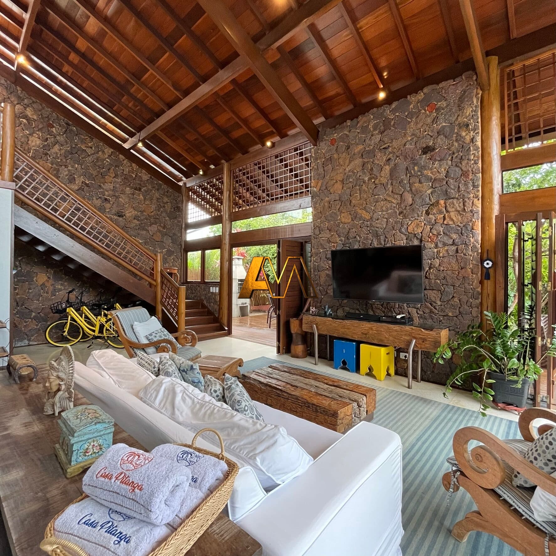 CASA 5 SUÍTES EM PRAIA DO FORTE