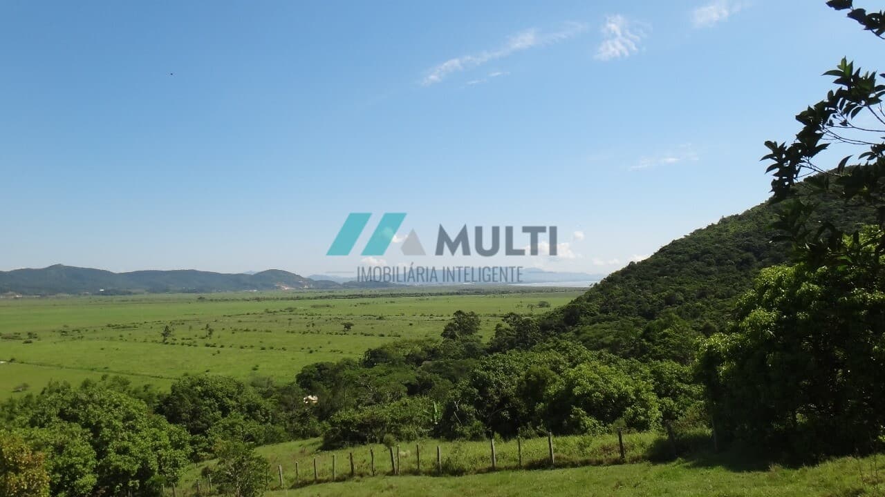 Lote/Terreno em Governador Celso Ramos - Centro