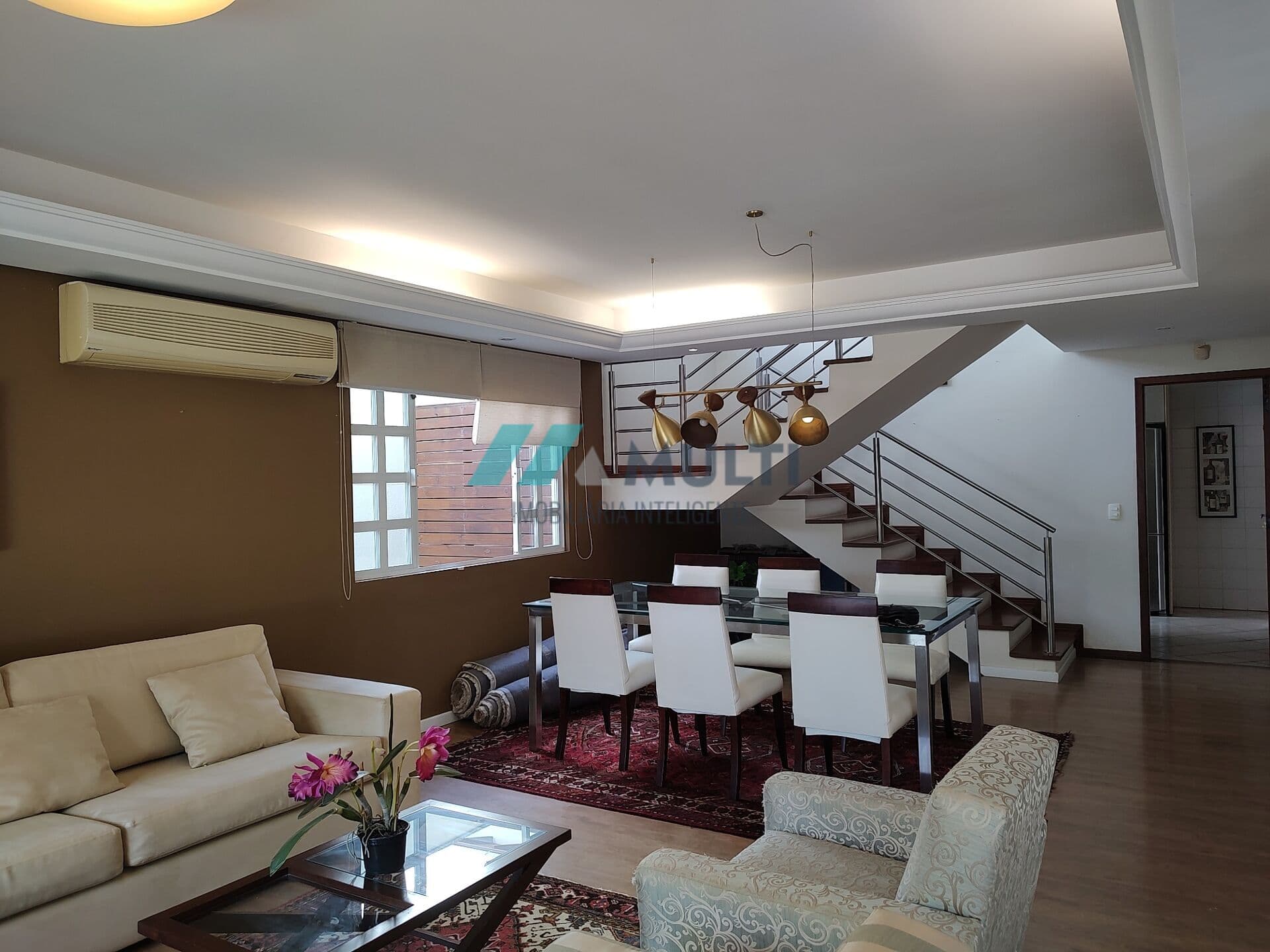 Casa em Condomínio Fechado