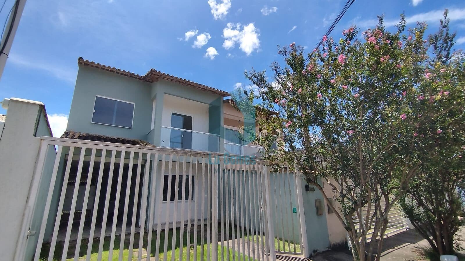 Casa Sobrado em Village, Porto Real/RJ