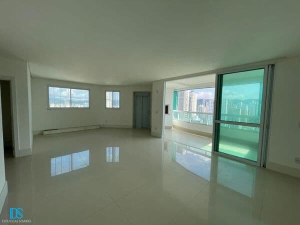 APARTAMENTO 03 SUÍTES (01 MASTER COM HIDROMASSAGEM)