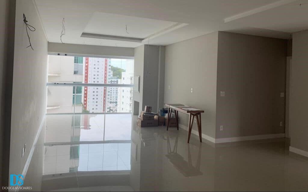 APARTAMENTO 04 SUÍTES (02 DEMI-SUÍTES)