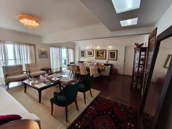 Apartamento Exclusivo à Venda - Andar Inteiro no Ed. Paris